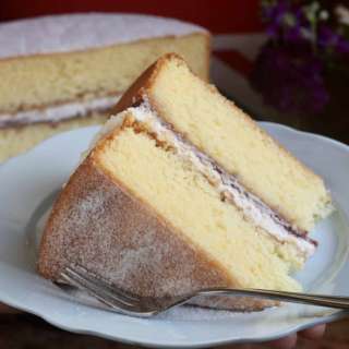 Victoria Sandwich, Traditional British Afternoon Tea Cake - Recipe for US Kitchens