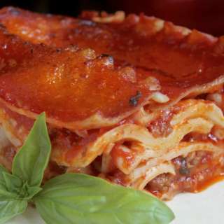 Lasagna (Traditional Italian Recipe)