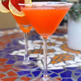 Fresh Strawberry Lemon Drop Martini