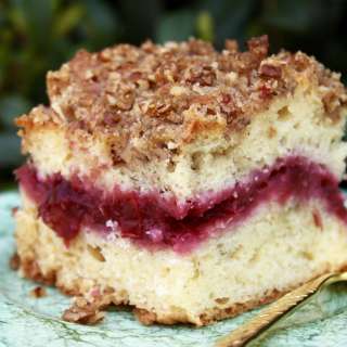 Cherry Cream Cheese Coffeecake with Streusel Crunch Topping