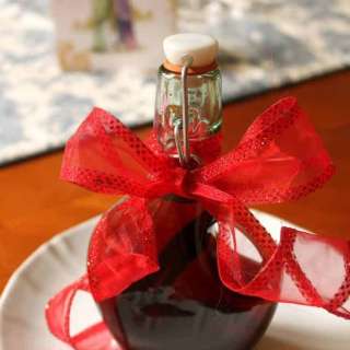 Homemade Vanilla Extract (Make now for Christmas Gifts & Holiday Baking)