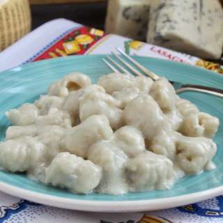 Gnocchi Gorgonzola (Gnocchi alla Gorgonzola)