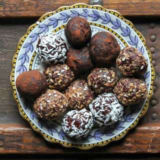 Beetroot Chocolate Protein Balls