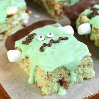Mint Chocolate Chip Rice Krispie Treats