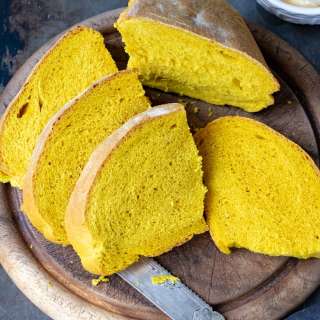 Turmeric Bread