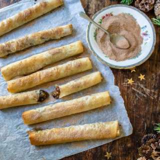 Filo Pastry Mince Pie Rolls