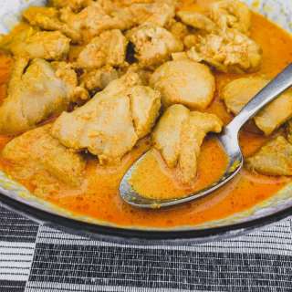 Nyonya Chicken Curry (Ayam Kalio)