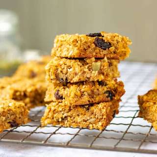 Carrot Oatmeal Breakfast Bars