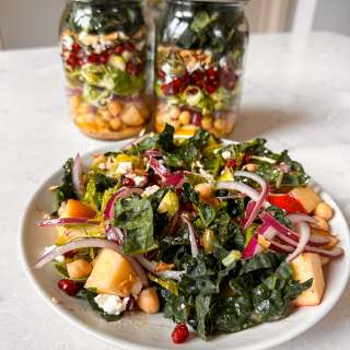 Winter Crunch Mason Jar Salad
