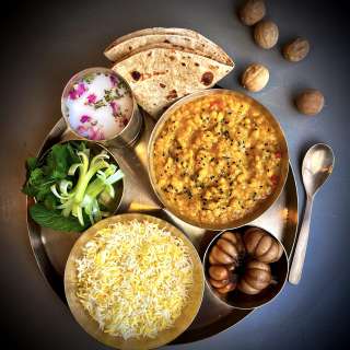 Persian-Style Dal with Persian Mixed Spice & Dried Limes