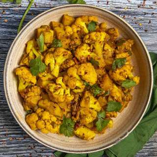 Aloo Gobi Recipe (Indian Spiced Potato and Cauliflower)