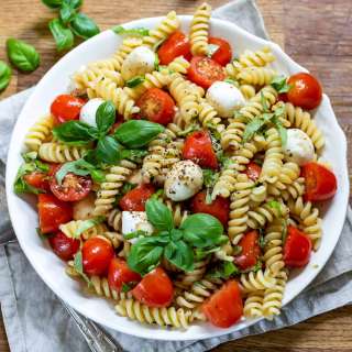 Caprese Pasta Salad