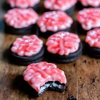 Halloween Oreo Brain Cookies