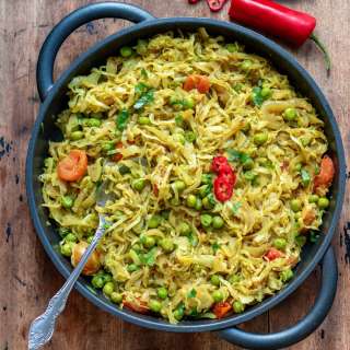 Pea and Cabbage Curry