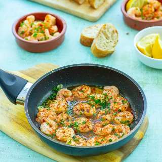 Spanish Garlic Prawns (Gambas al Ajillo)