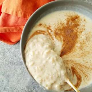 Easy Slow Cooker Rice Pudding (Brazilian-Style)