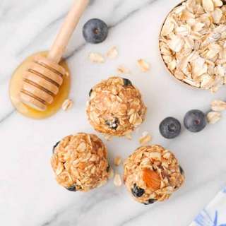 No-Bake Almond Blueberry Snacks