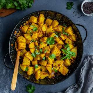Easy Bombay Potatoes (Bombay Aloo)