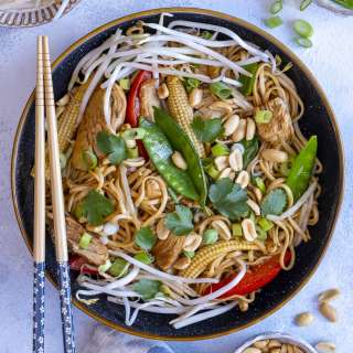 Easy Peasy Chicken Pad Thai