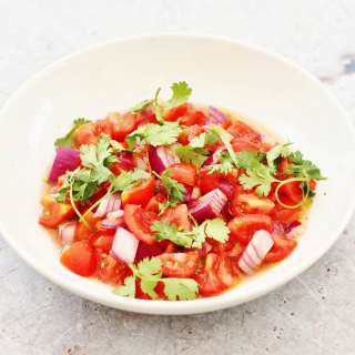 Easy Peasy Salsa Fresca (Pico de Gallo)