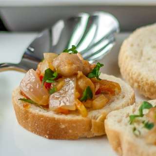 Garbanzo Beans with Tomatoes and Onions Recipe