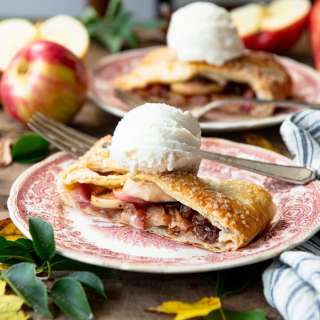 Easy Apple Strudel Recipe