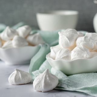 Portuguese Meringue Cookies Recipe (Suspiros)