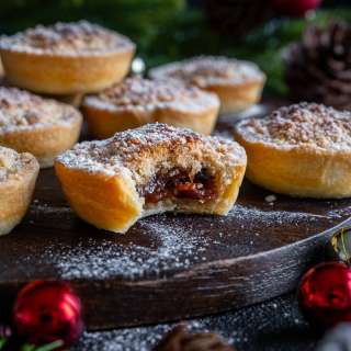 Crumble Topped Mince Pies