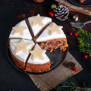 Small Round Christmas Cake (6 Inch Tin)