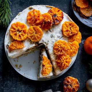 Christmas Cake Cheesecake (No Bake)