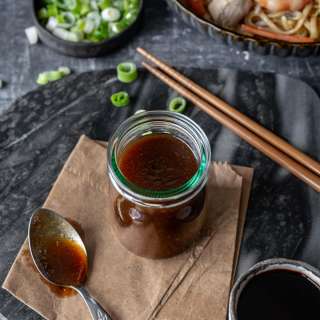 Easy Homemade Chow Mein Sauce (Only 5 ingredients!)