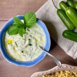 Cacik Turkish Yogurt Dip
