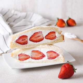 Japanese Fruit Sandwich