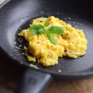 Scrambled Eggs With Cheese