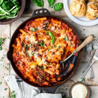 One-Skillet Vegetable and 5-Cheese Baked Ziti