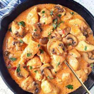 Estrogonofe de Frango Simples e Cremoso