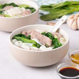 Bok Choy Soup With Pork & Noodles