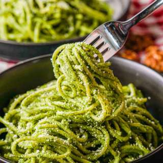 Peruvian Pesto (Tallarines Verdes)