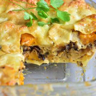 White lasagne with pumpkin and mushrooms