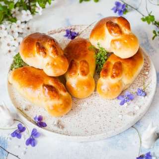 Easter bunny rolls