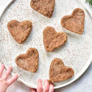 Soft gingerbread cookies for babies (sugar-free and flour-free baby cookies)