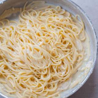 Spaghetti cacio e pepe