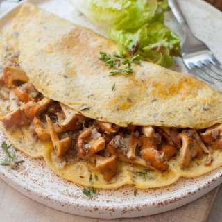 Chanterelle mushroom omelette