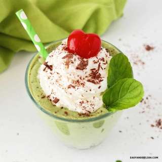 BEST Shamrock Protein Shake Recipe