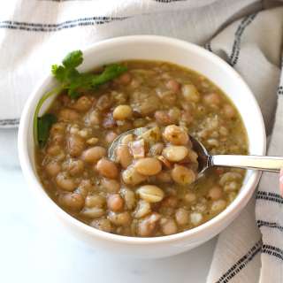 Carioca Beans ~ Dutch Oven Pinto Beans
