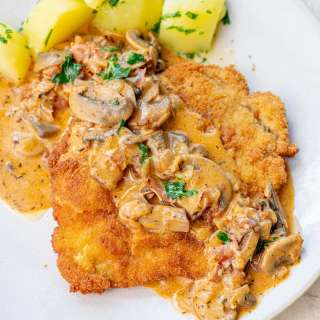 Jägerschnitzel (Hunter's Schnitzel)