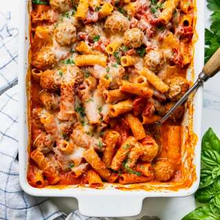 Dump-and-Bake Creamy Tomato Pasta with Turkey Meatballs