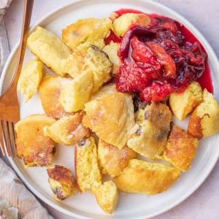 Kaiserschmarrn (Austrian Torn Pancake) + VIDEO