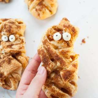Mummy apple hand pies - easy Halloween treats
