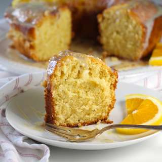 Orange Bundt Cake Recipe ~ Bolo de Laranja